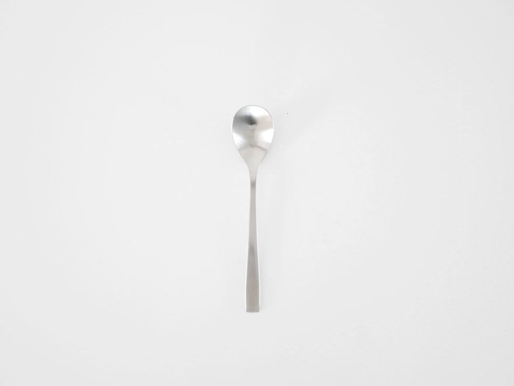 燕振興 SUNAO カトラリーの銀製スプーン