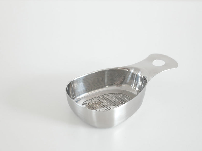 マーナ製ステンレス粉ふりスプーン