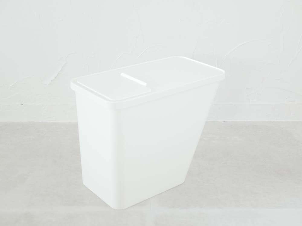 kcudブランドのプラスチック製スタックボックス