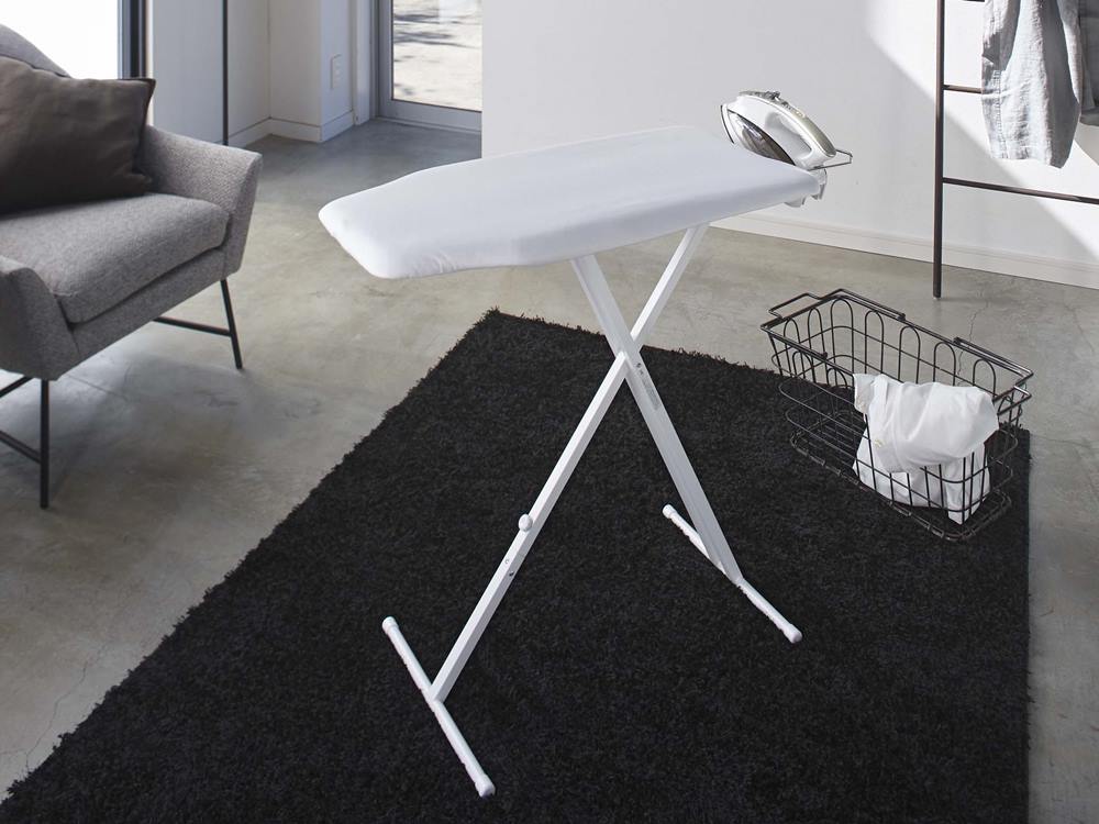 YAMAZAKIタワー 軽量スタンド式アイロン台