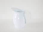 ポッシュリビングの琺瑯製ピッチャー