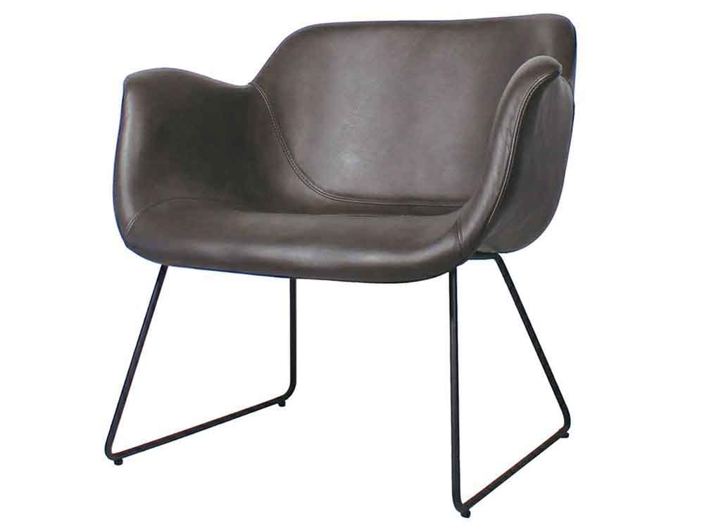 ライトブラウンのアデペシュPUNISHラウンジチェア