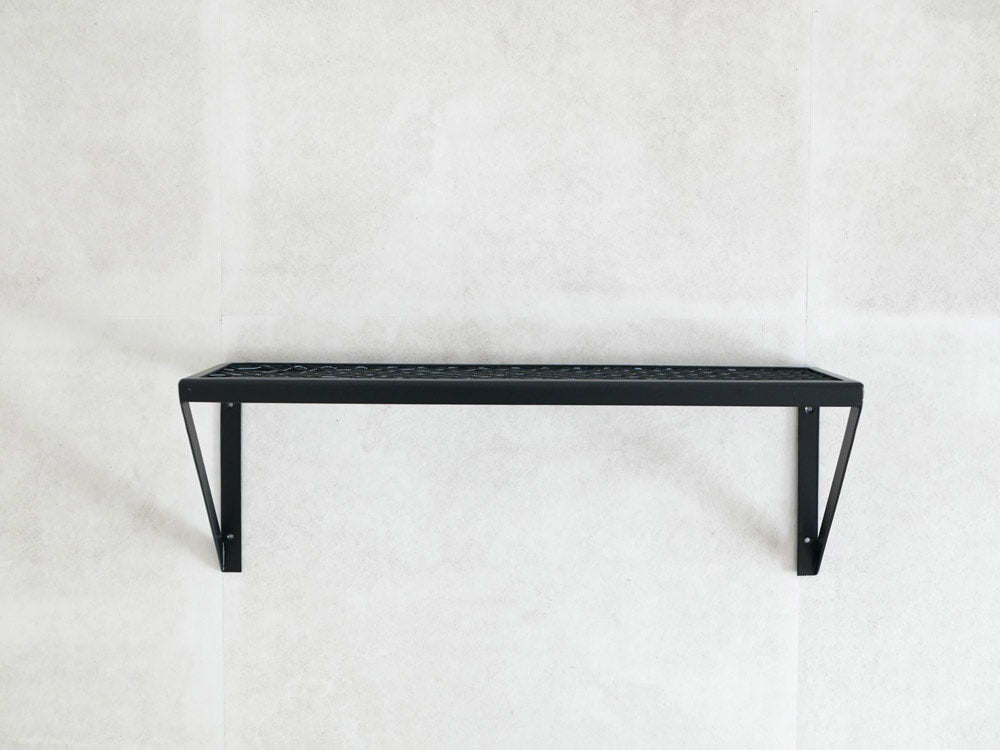 POSH LIVINGのメッシュラック、アイアン製の棚