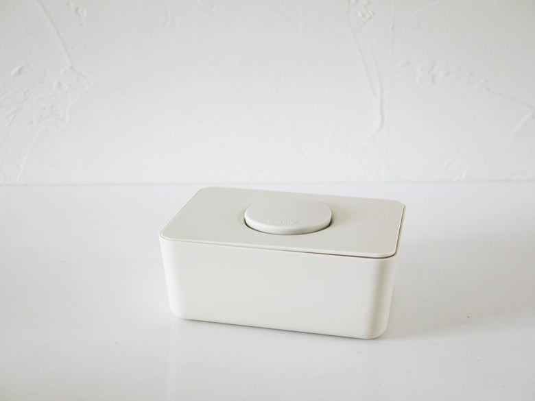 サラサデザインのシリコン蓋付きシルバーウェットティッシュホルダー