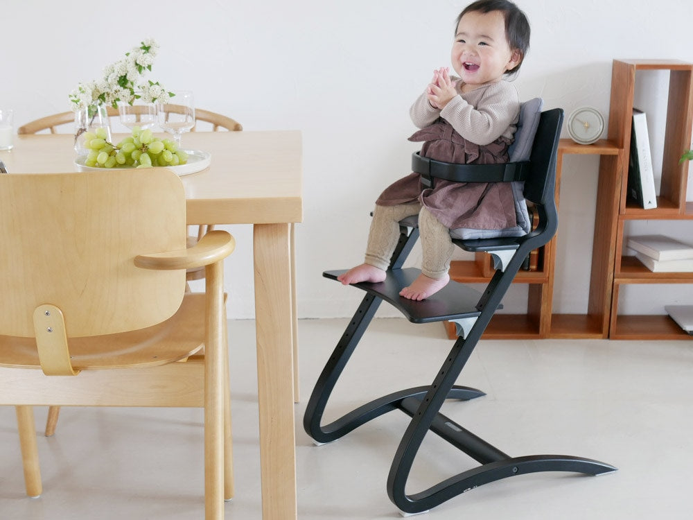 Leanderセーフティーバーの木と革のデザイン