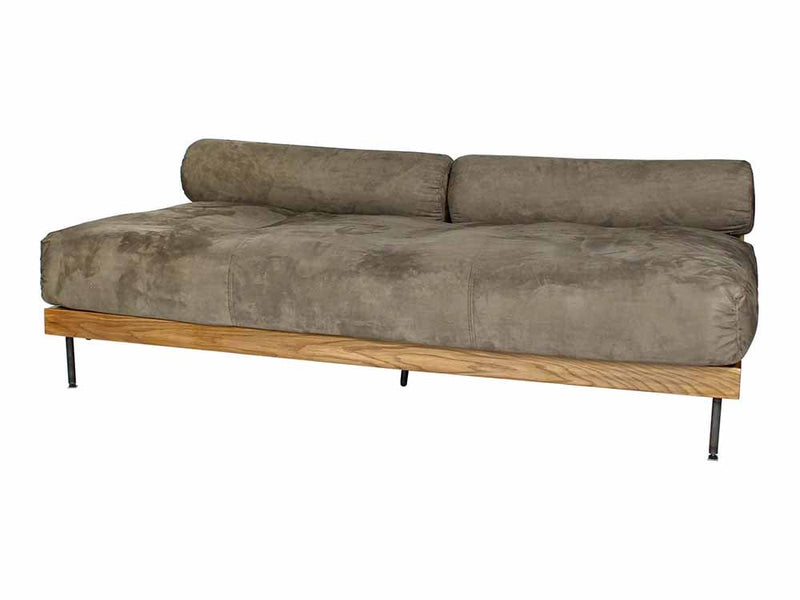 adepecheのfathデイソファー、クッションとランプ付き