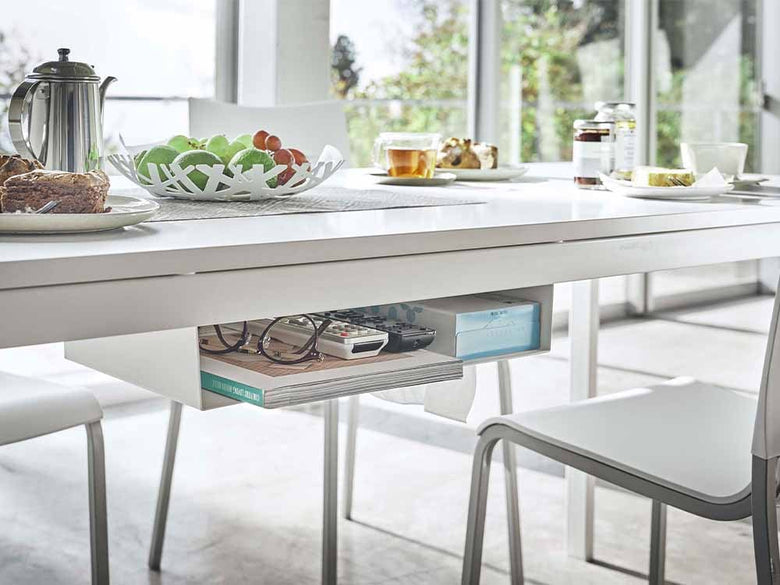 Yamazakiタワーのスチール製テーブル下収納ラック