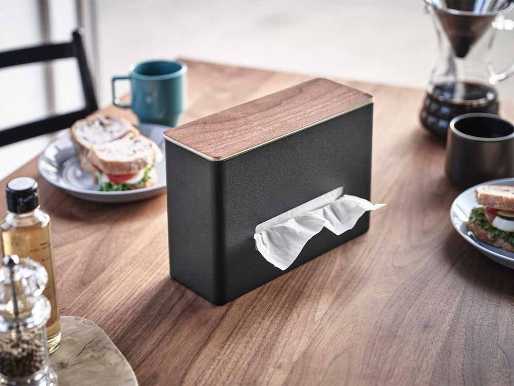 RINのティッシュとウェットシートを収納するケース