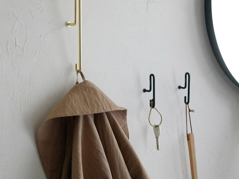 MOEBEの真鍮キーリングとハンガーなど家庭用品