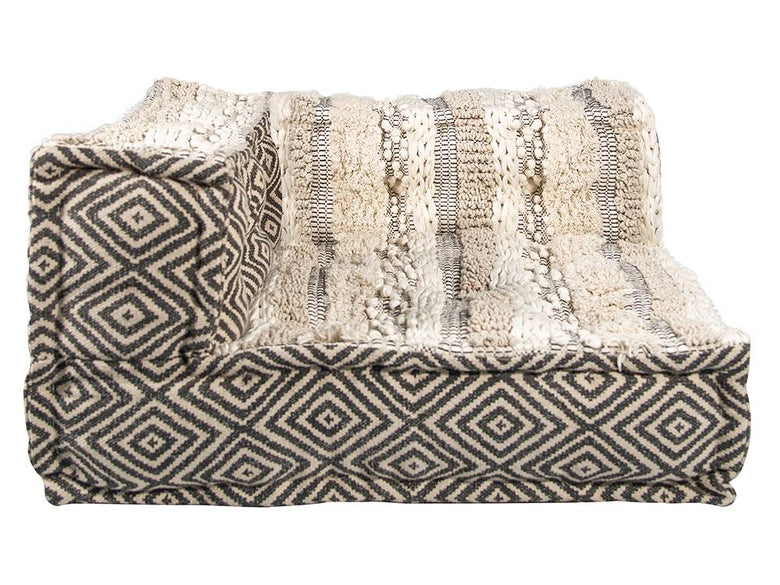 ブロックマルチ ソファと編みクッション