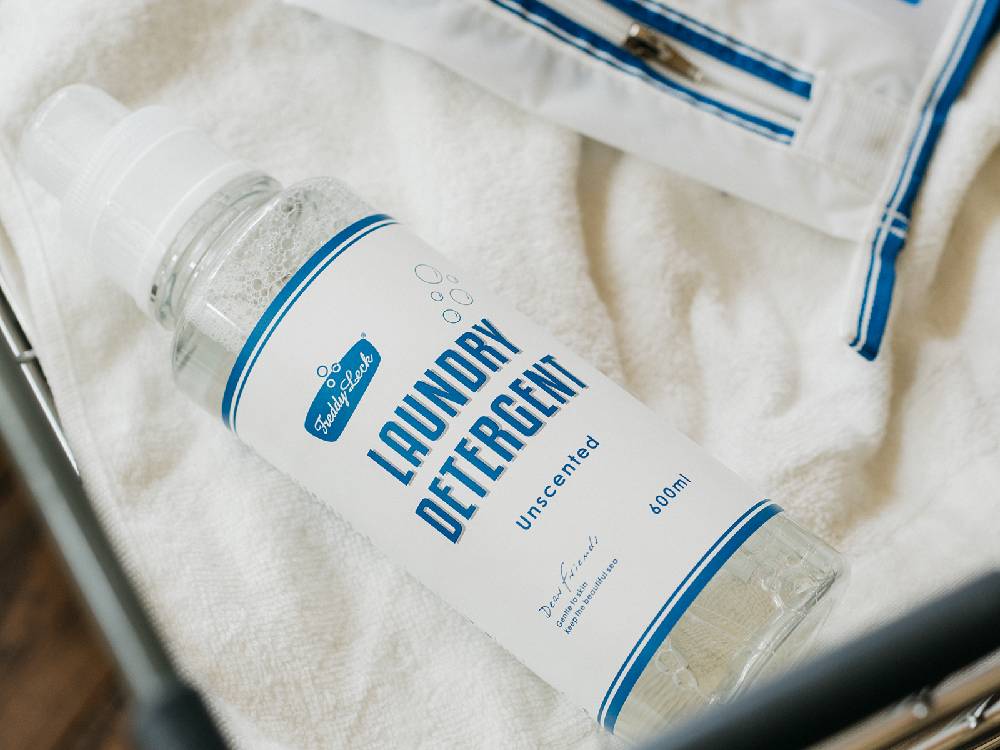 フレディレックランドリー洗剤600mlのプラスチックボトル