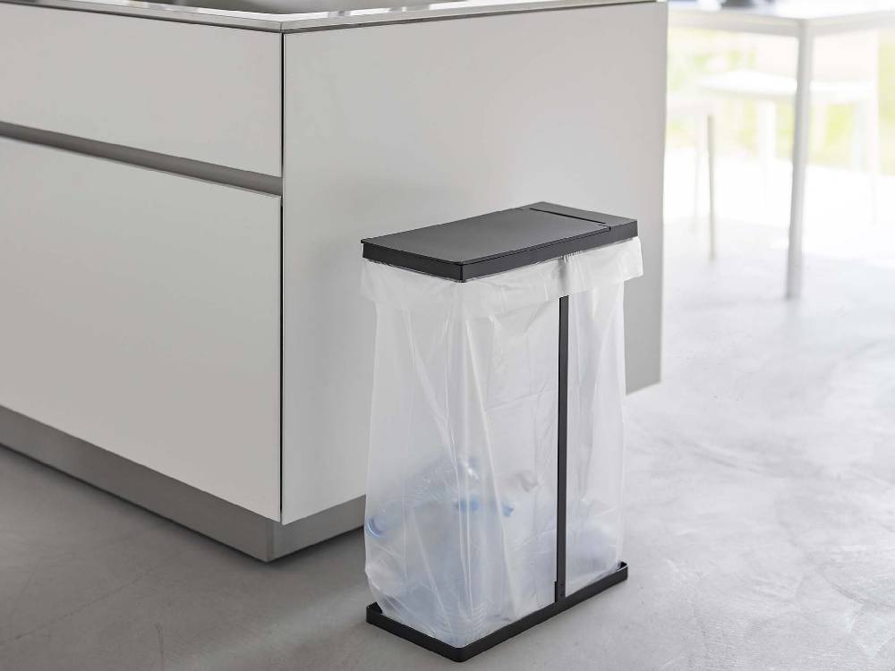 towerタワーの銀色スリムゴミ袋ホルダー