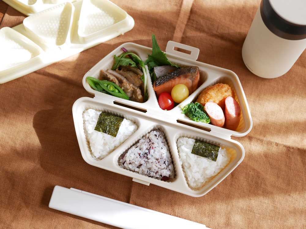 アーネストのムスビートおにぎりメーカーと食材