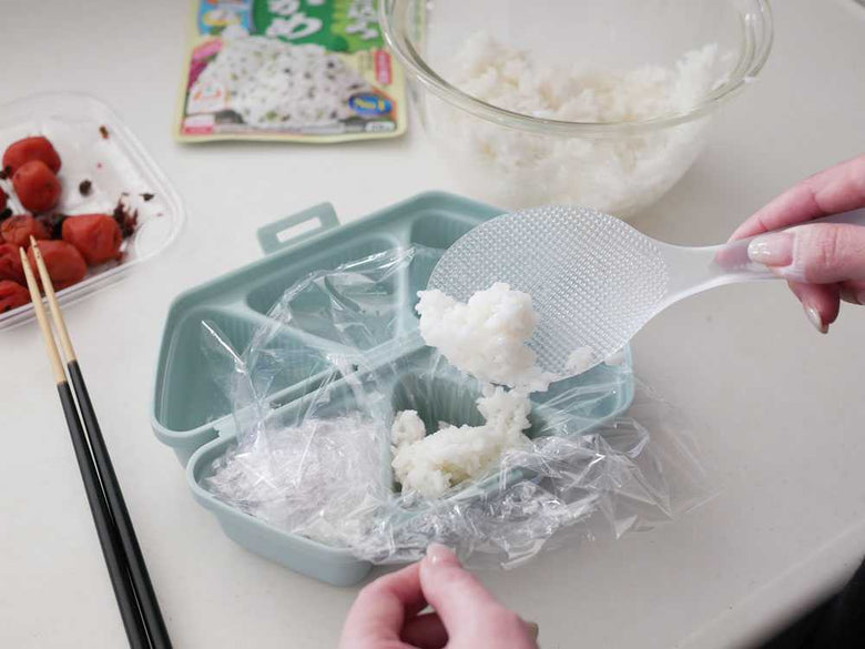 アーネストのムスビートおにぎりメーカーと押し蓋のセット