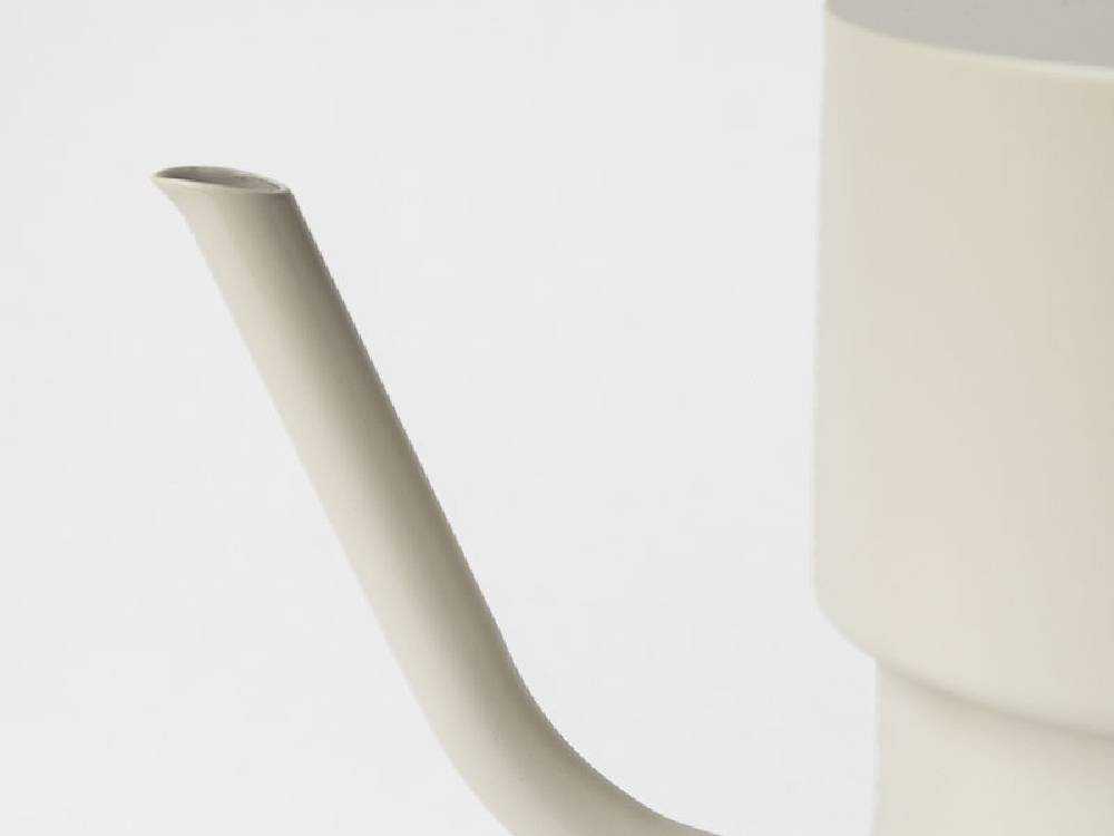 アマブロ スチールジョウロ 1000ml デザイン