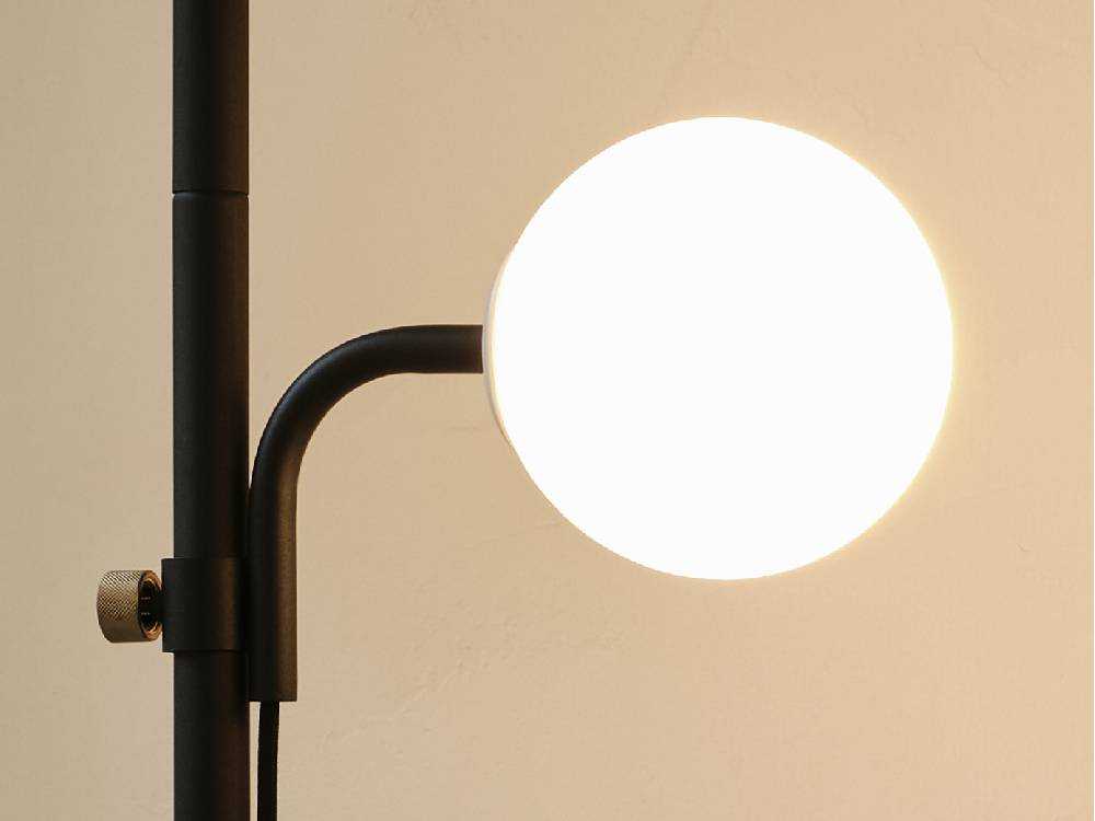 ドローアライン024ボールランプ、球形シェードの照明器具