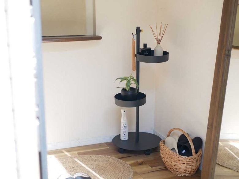 ブラックとホワイトのうごくプランターラックセット