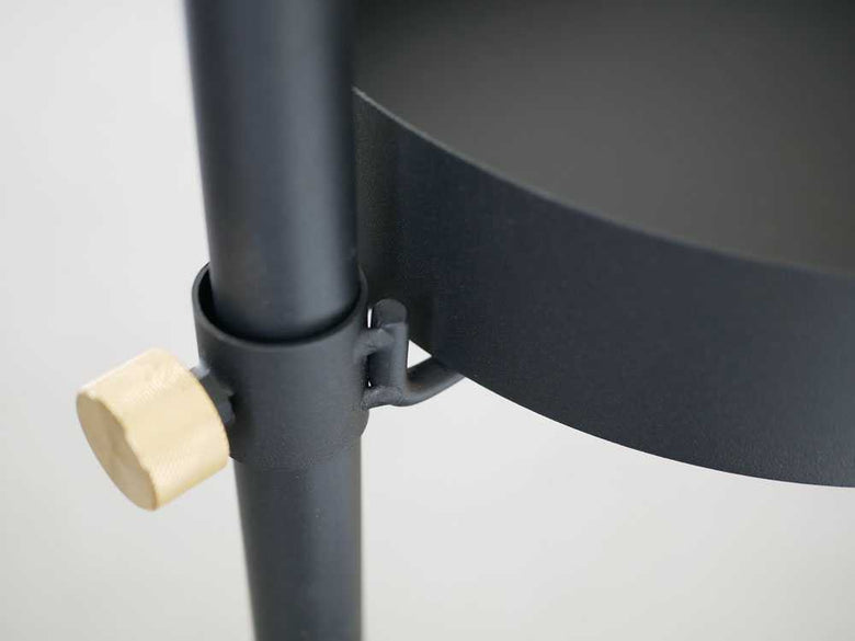 ホワイトとブラックのうごくプランターラックセット