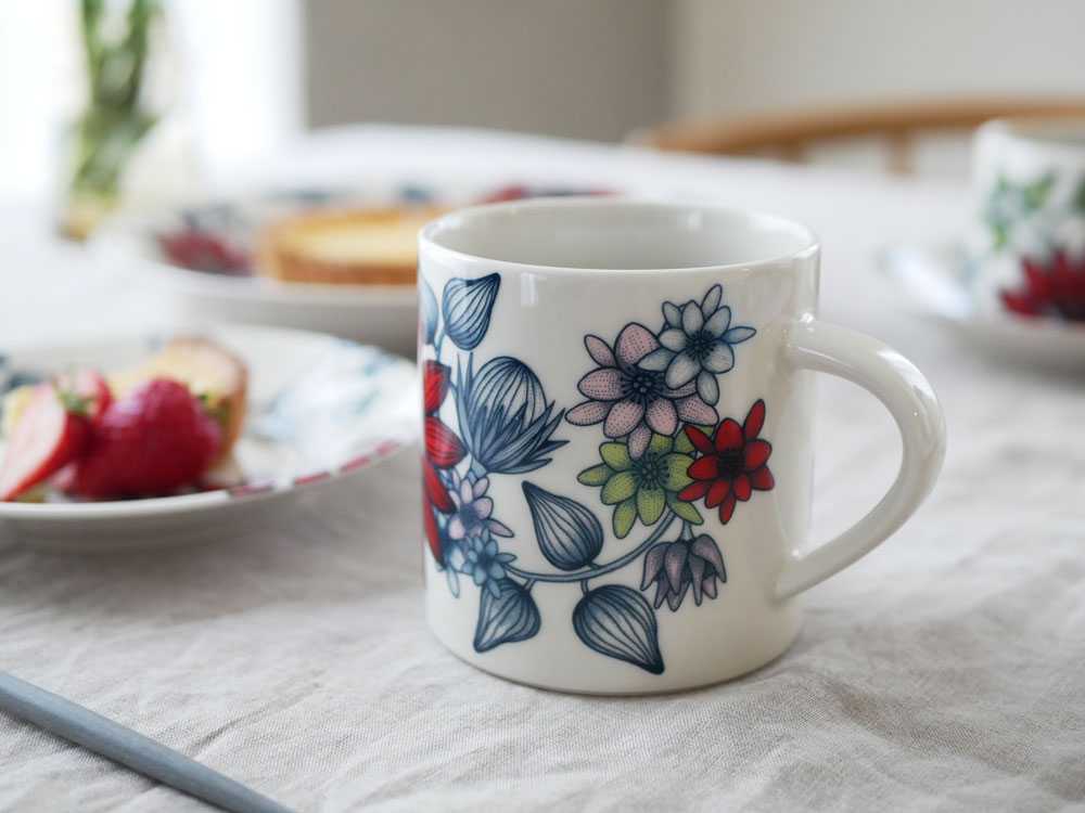 アラビア ルノ サマーレイ陶磁器のコーヒーカップ