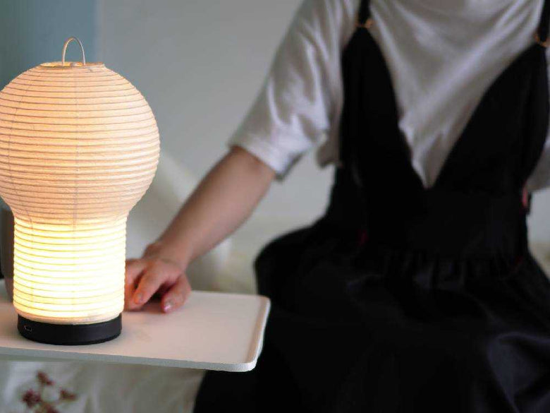 和紙とスチールのディクラッセポータブルランプ