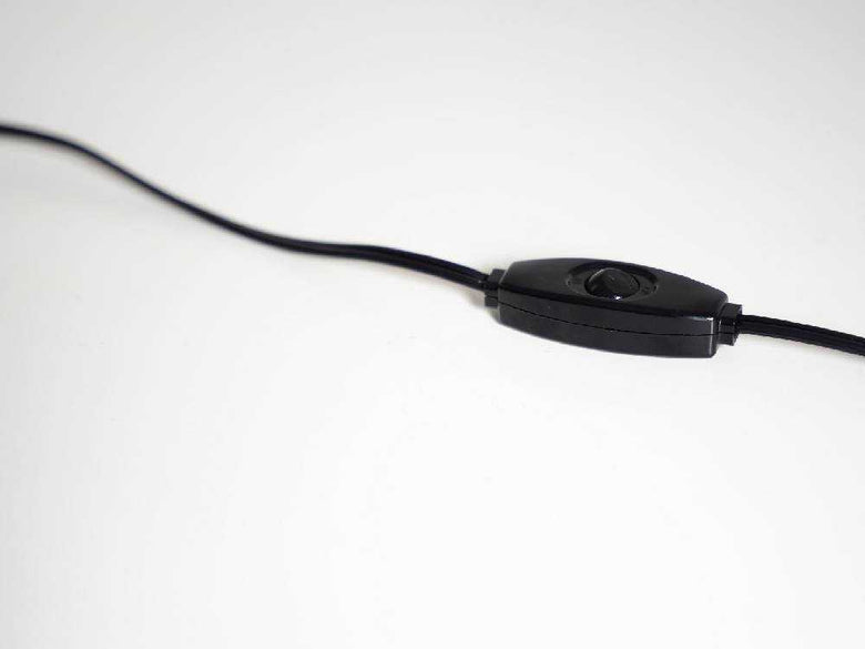 和紙とスチール製のディクラッセOHテーブルランプ