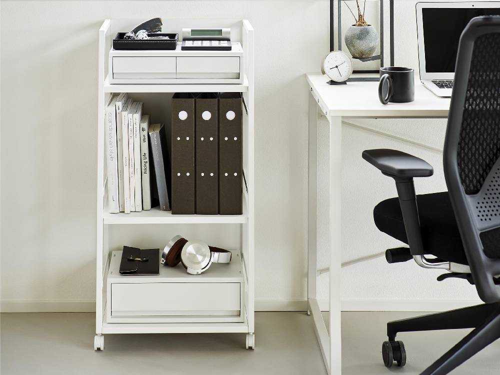 グレーとシルバーのタワー型目隠しワゴン