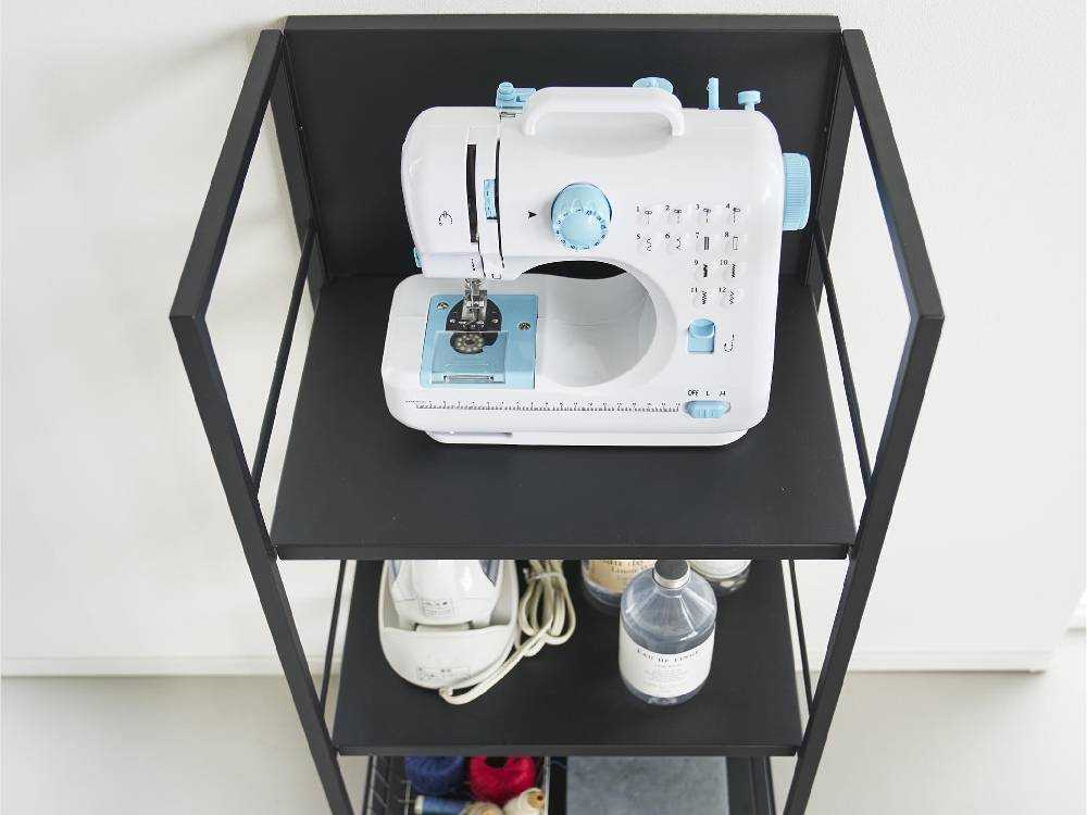 スチール製目隠しワゴン、キャスター付き2段または3段