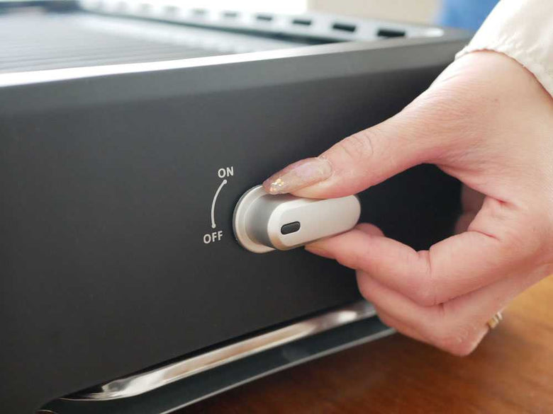 GLAMP. 遠赤外線超少煙グリル本体と付属品