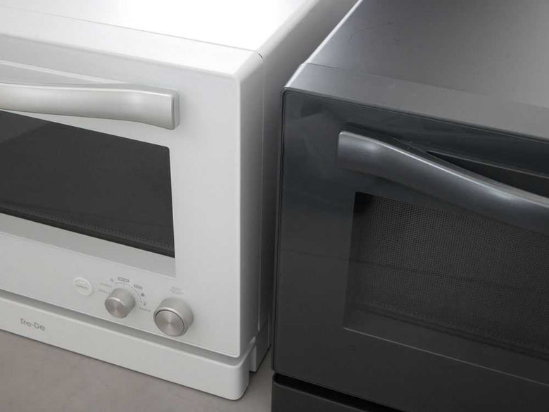 キッチンに設置されたRe・デオーブンレンジ20L