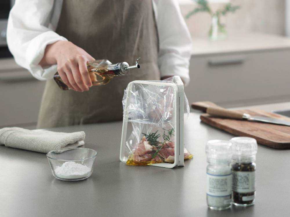 marnaのポリ袋ホルダーが開いた状態