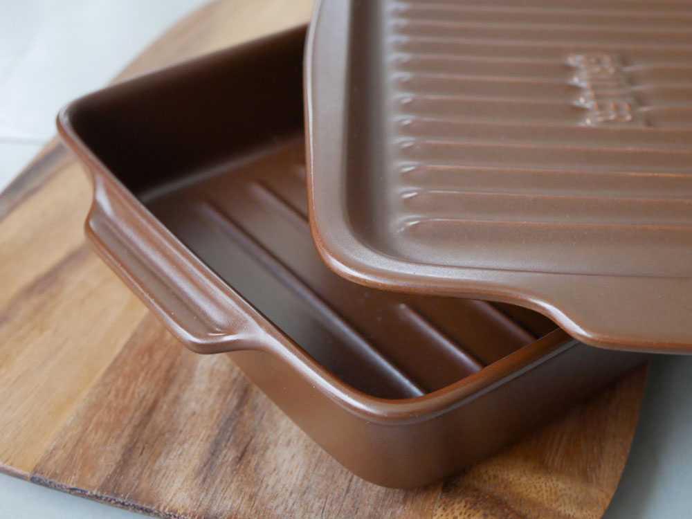 IBUKICRAFTの蓋付きグリルプレートMore GRILLERとウッドボードL