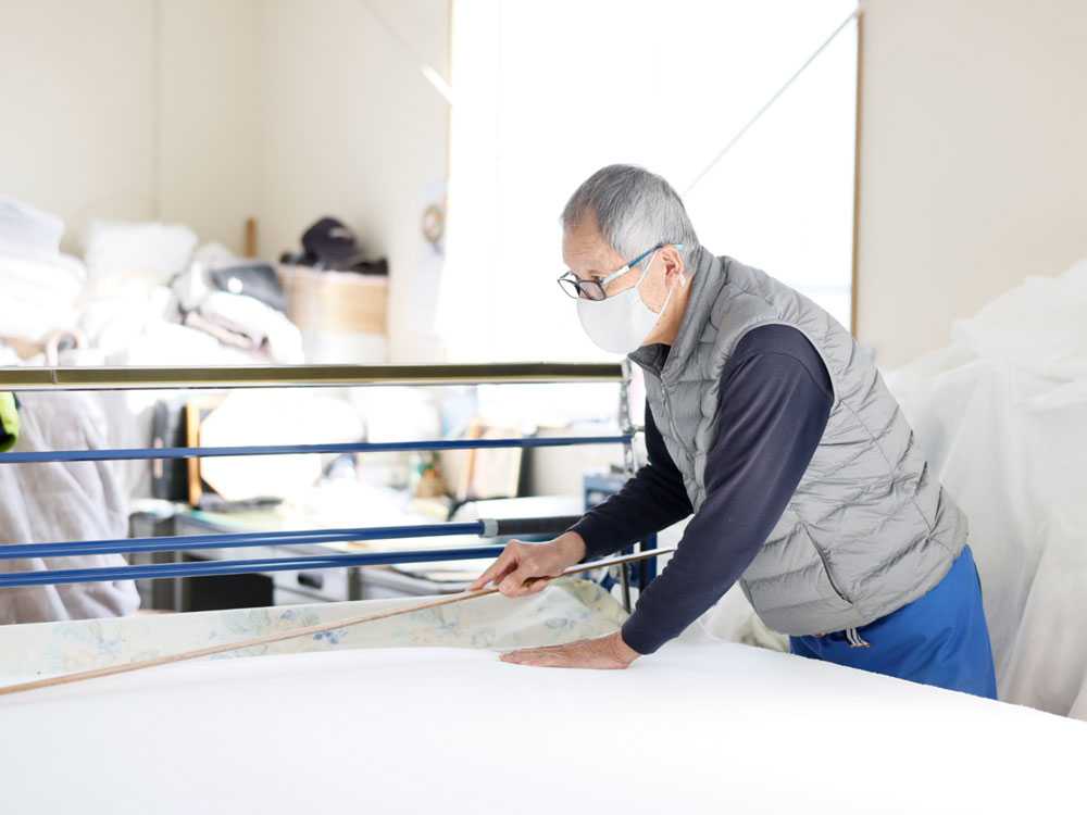 ココマニアイスコットン薄掛け布団、白とベージュのリバーシブル