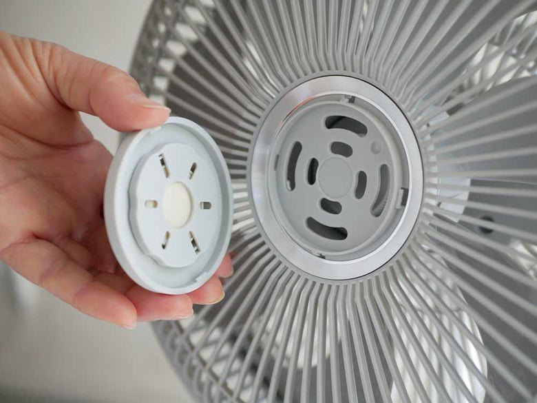 シルバーのカモメファン+C lite換気扇