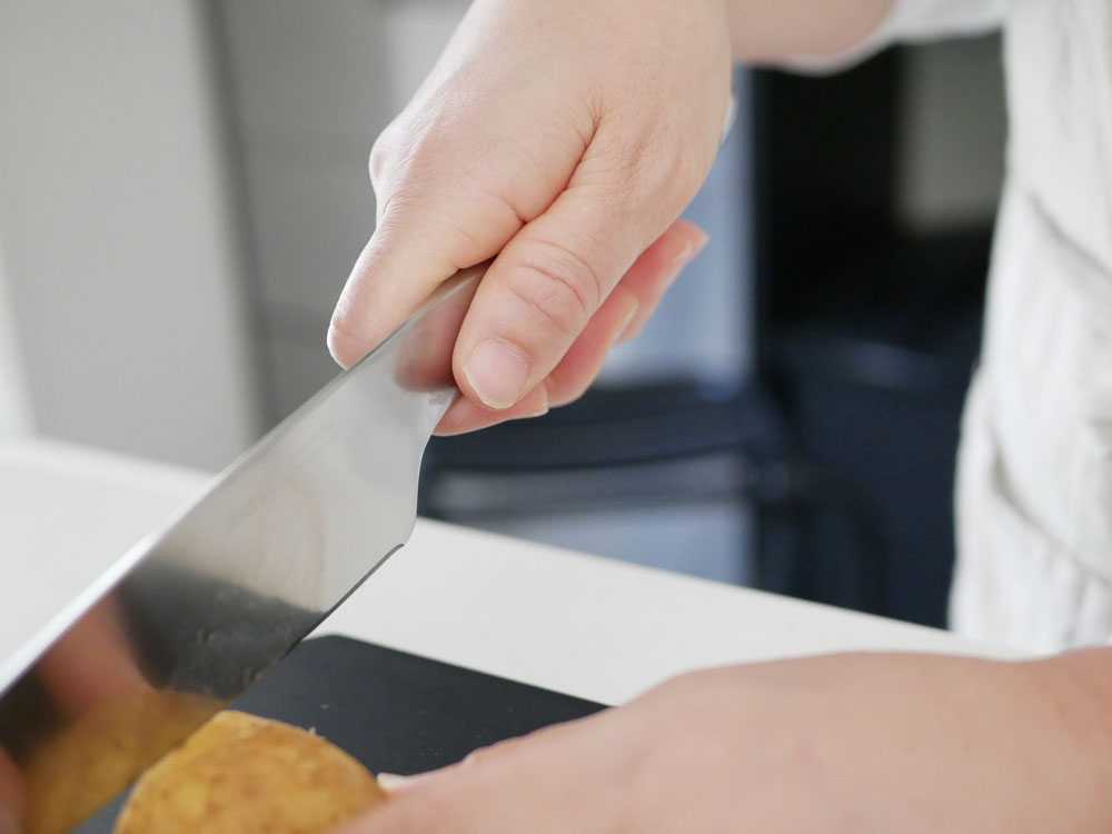 hast.キッチンツールシリーズの各種ナイフと収納ブロック