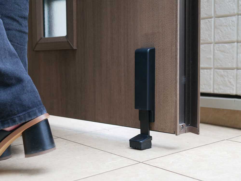 marnaの強力マグネットドアストッパー