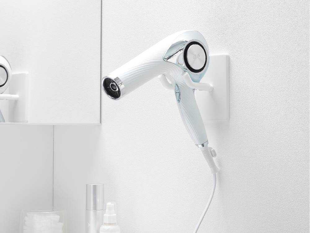 銀色タワー型ウォールドライヤーホルダー、角度調節可能