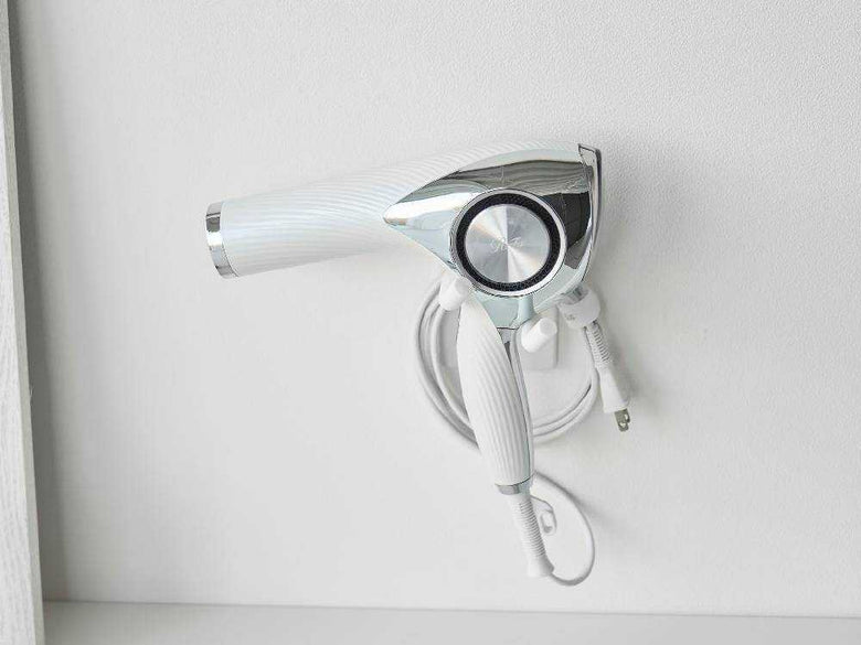 タワーのシルバー壁掛けドライヤーホルダー、角度調節機能付き