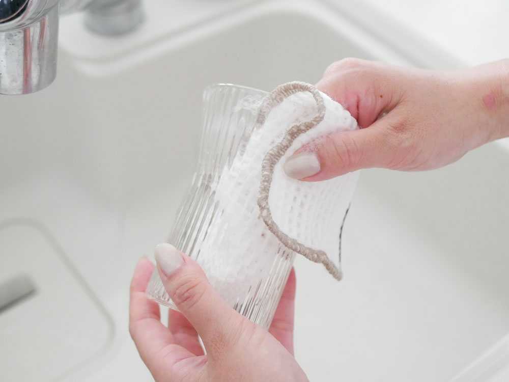無限に抗菌するスポンジがシンクに置かれている