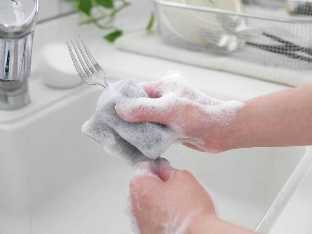 サンサンウォッシュ本体と詰め替えリフィルのセット