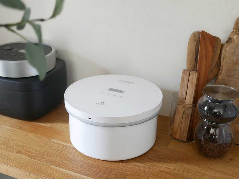 【every U./エブリーユー】真空保存容器 TAMOKAN