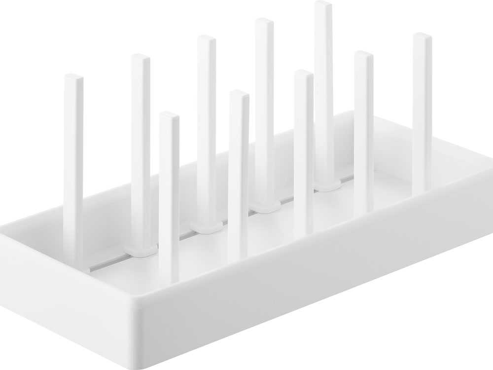 シンク下に設置された鍋蓋＆フライパン収納スタンド