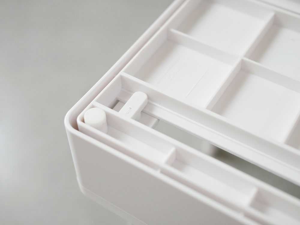 シンク下に設置する鍋蓋とフライパンの収納スタンド