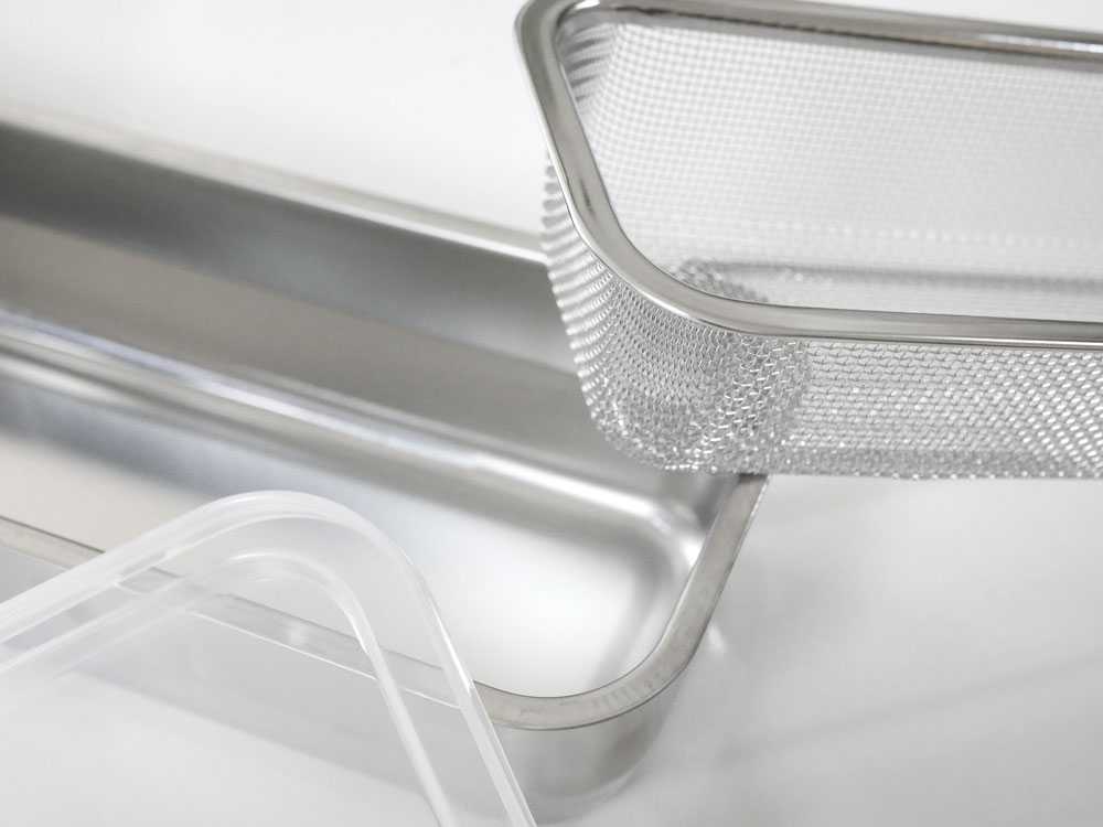 1/2スリムサイズのお料理用蓋付き角バット