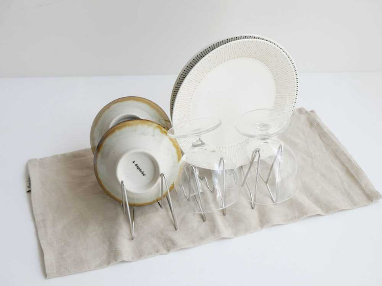 loplooopの縮む水切りラック、ボトルを収納できるコンパクトスタンド