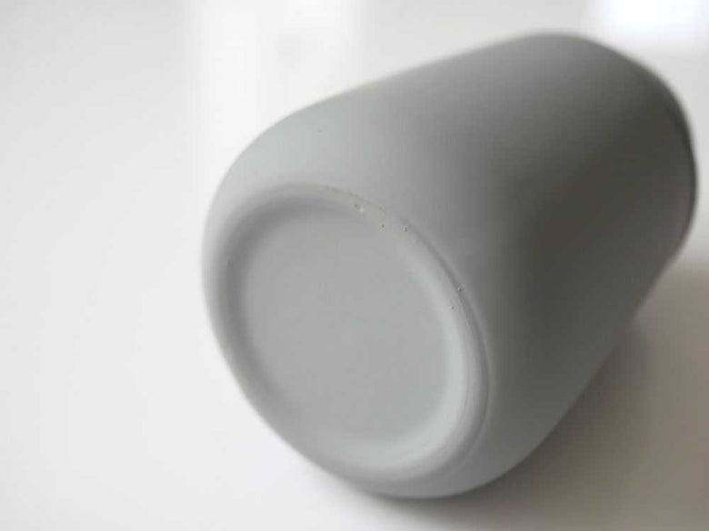 マットな陶器製プッシュ式ソープディスペンサー