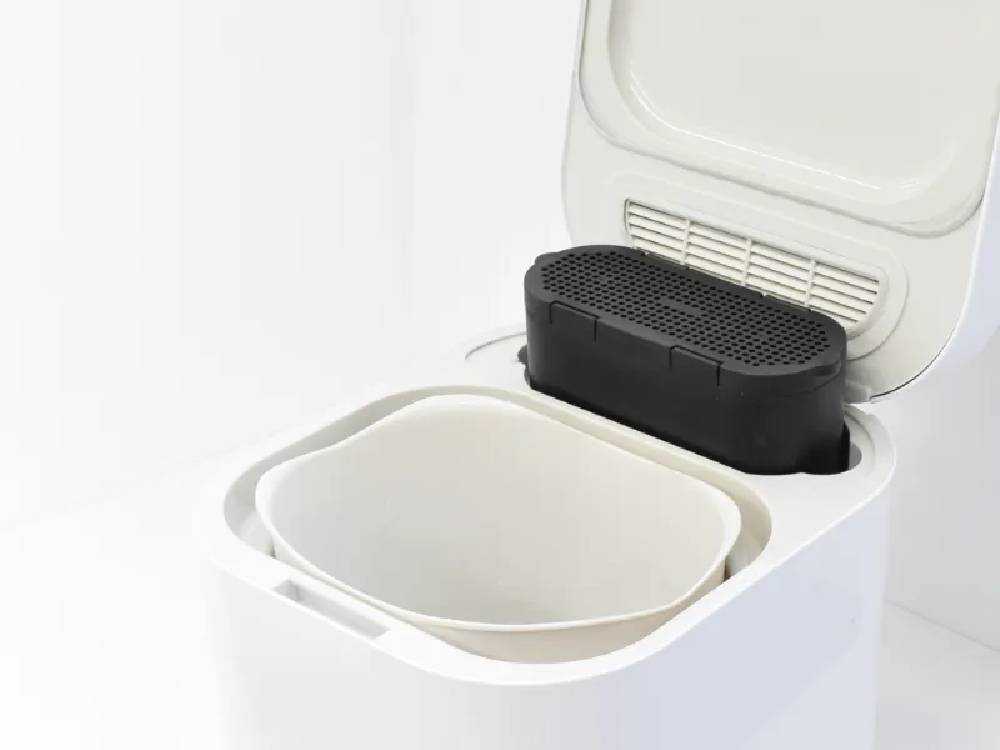 家庭用生ごみ減量乾燥機「パリパリキュー」の外観