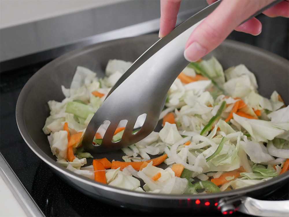 コレール次世代こびりつきにくいキャセロールフライパン