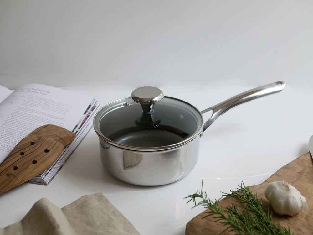 【CORELLE/コレール】こびりつきにくい次世代ソースパン・キャセロール