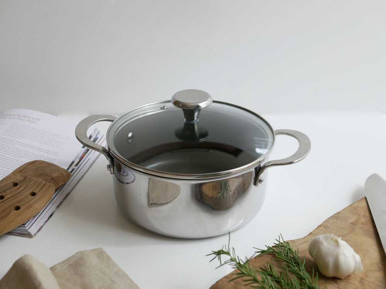 【CORELLE/コレール】こびりつきにくい次世代ソースパン・キャセロール