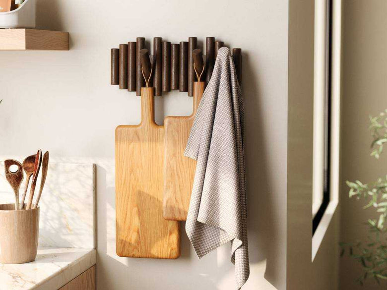 パイン材のUmbraピケットフック